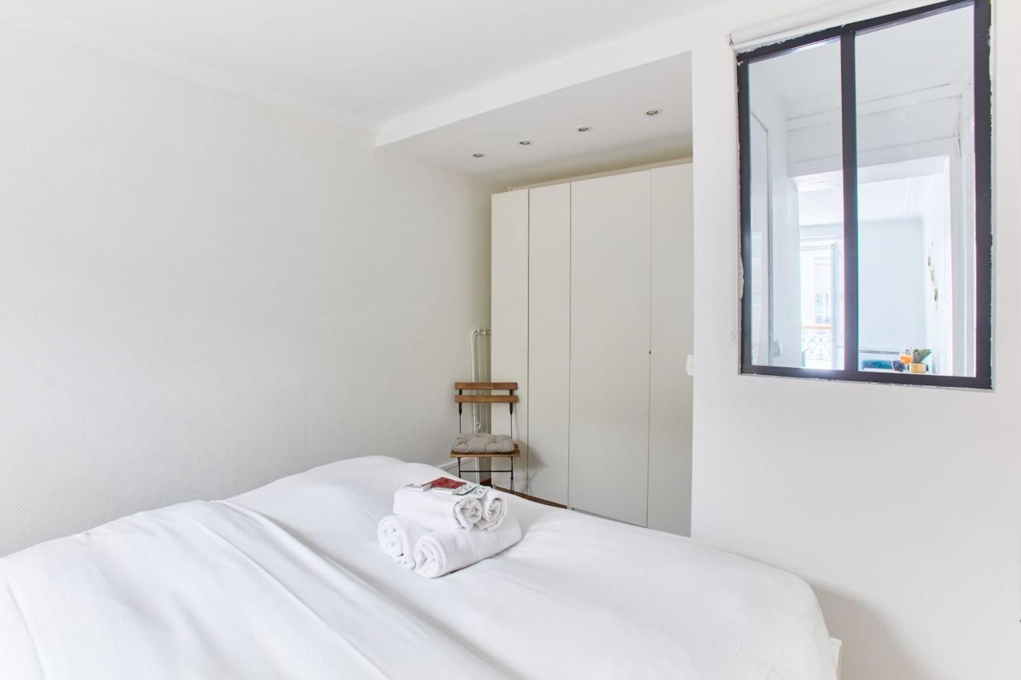 Montmartre & Sacre-Coeur Basilica - 1Br - Cityapartmentstay Париж Екстериор снимка